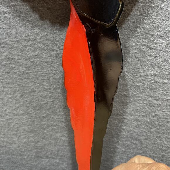 Hand Painted Parrot Bird 3D Wall Figurine Decoration Red & Blue Resin 15" X 11” - Picture 6 of 10